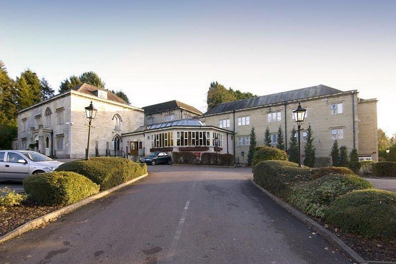 Premier Inn Stroud Екстер'єр фото